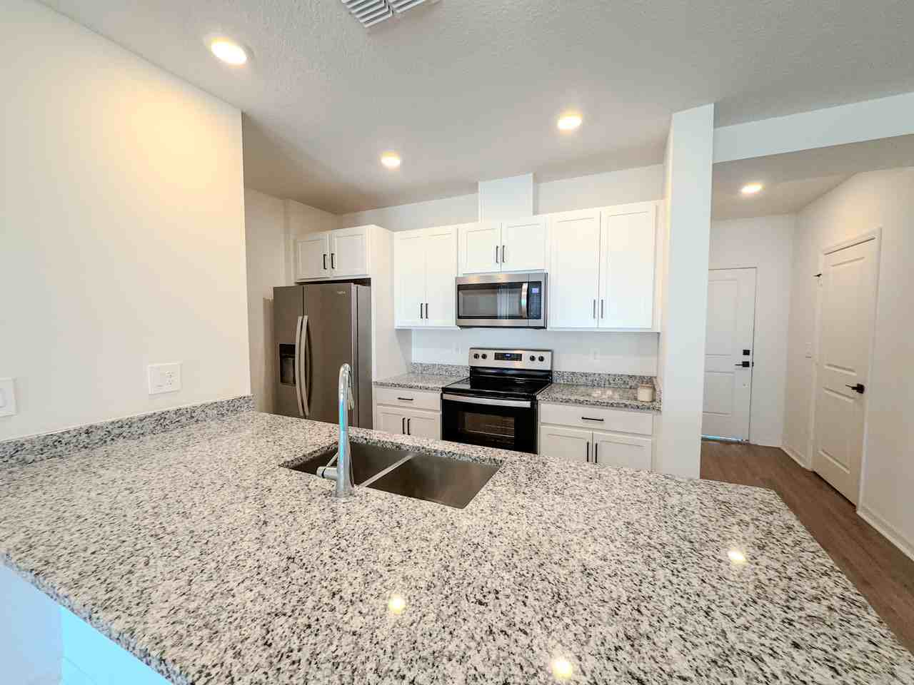 9419 Westside Hills Drive #1 - Photo 7 of 50