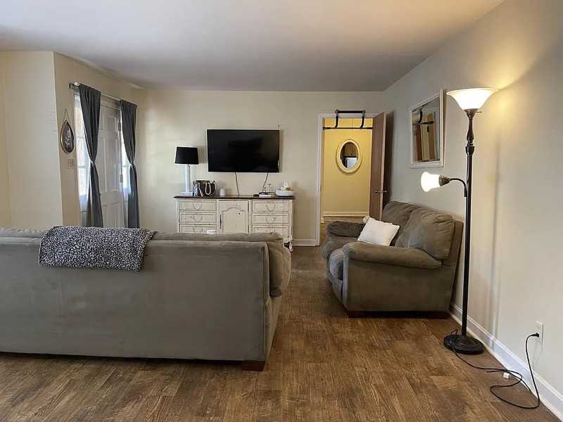 1502 Mike Ann Drive #2 - Photo 5 of 8