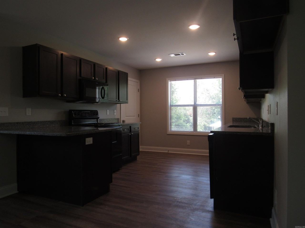 1515 Stamps St #1 - Photo 2 of 12