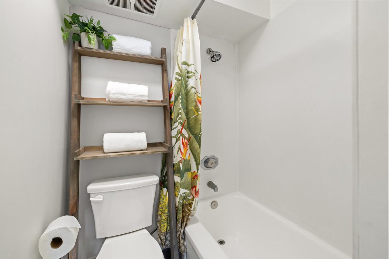 2421 Tusitala St #1 - Photo 3 of 20