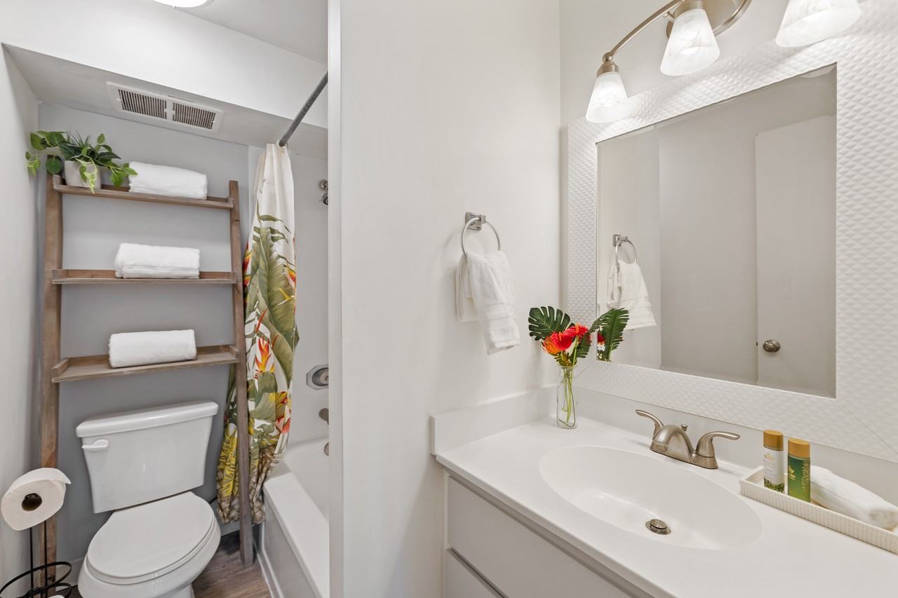 2421 Tusitala St #1 - Photo 4 of 20