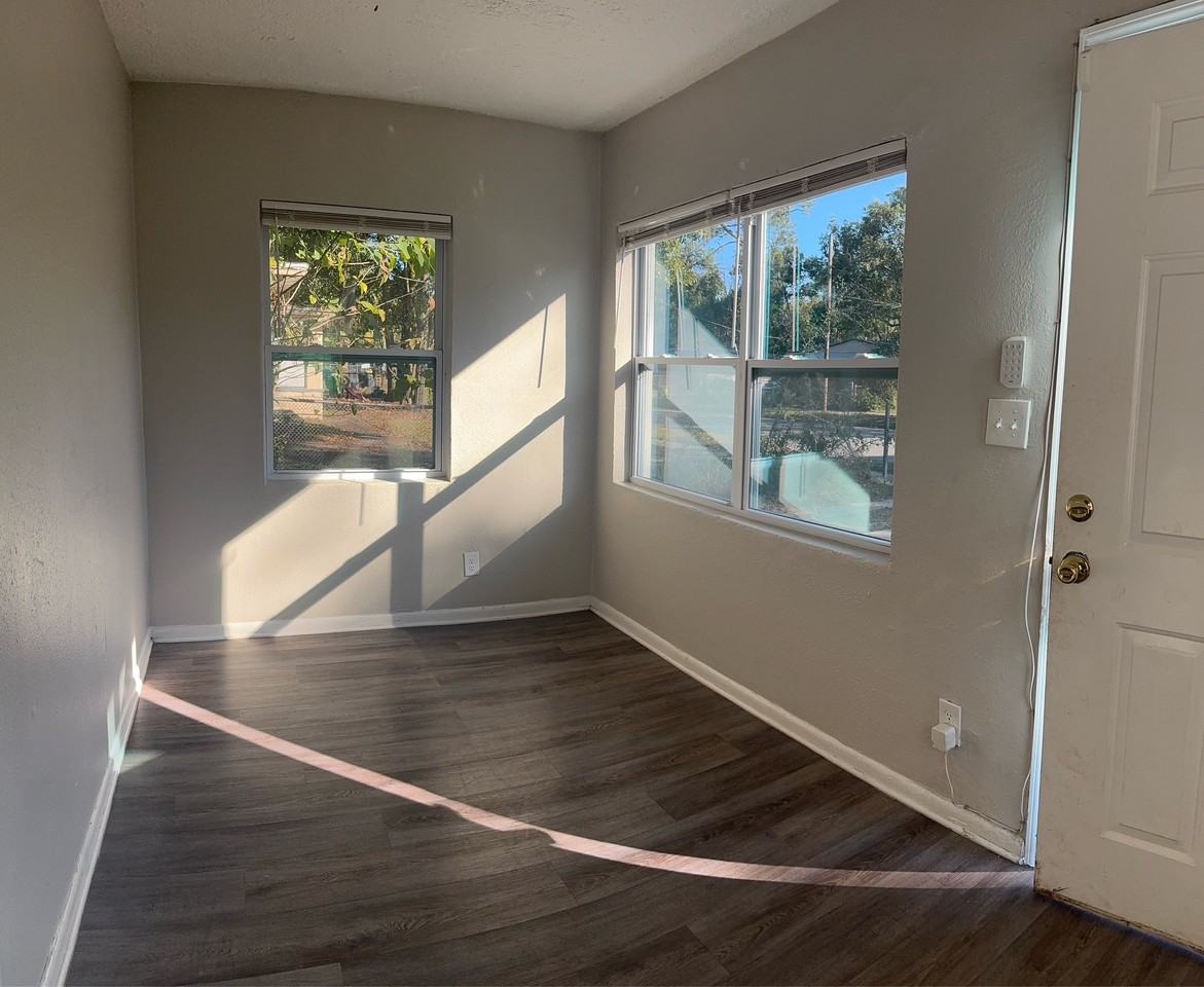 2603 Beaverbrook Place #1 - Photo 2 of 7