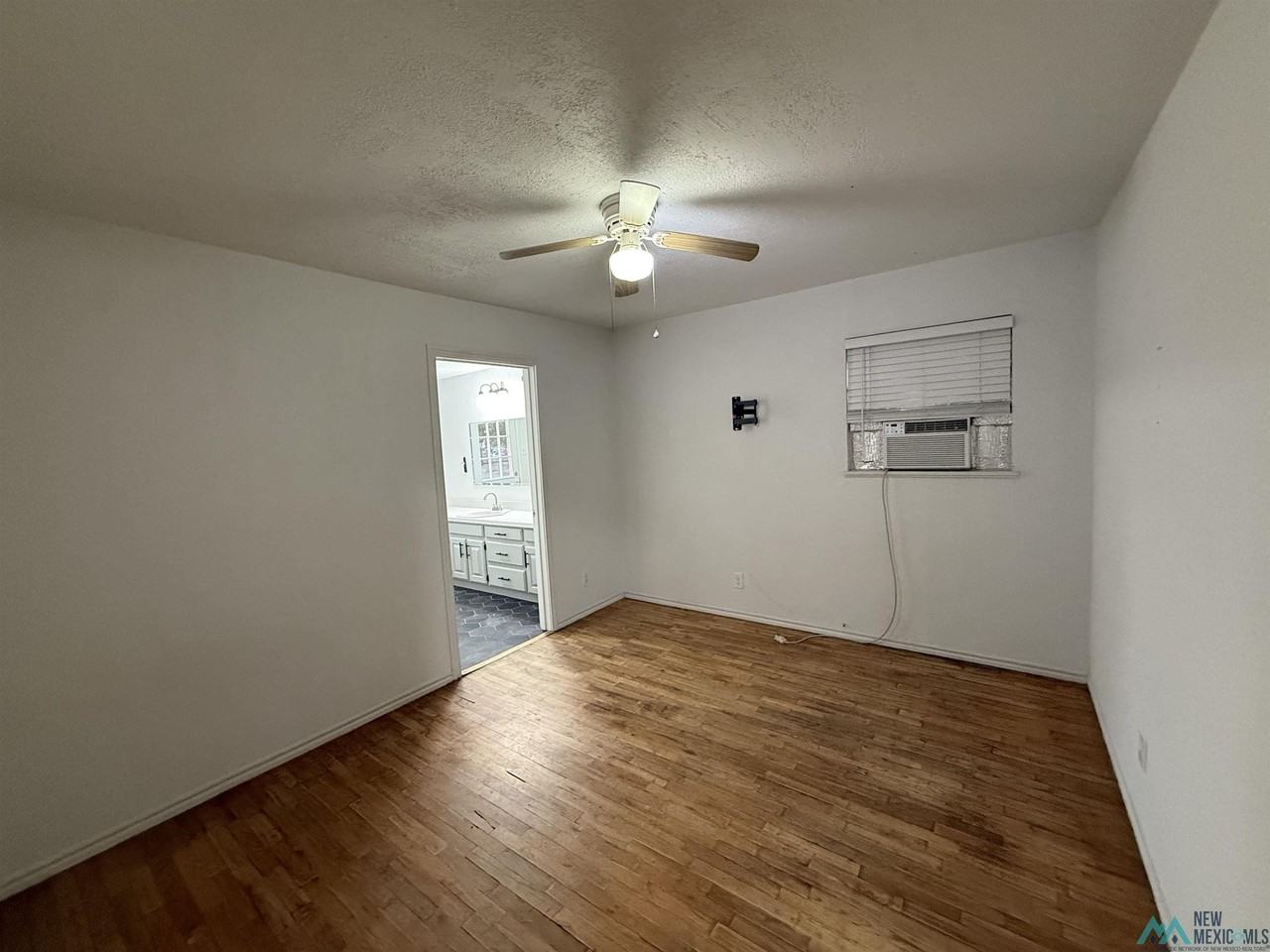 2805 North Brand Drive - Photo 7 of 12