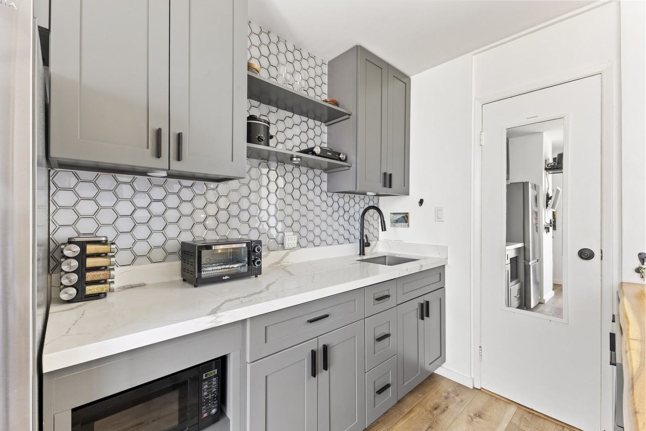 249 Kapili St Apt 501a #501A - Photo 6 of 10