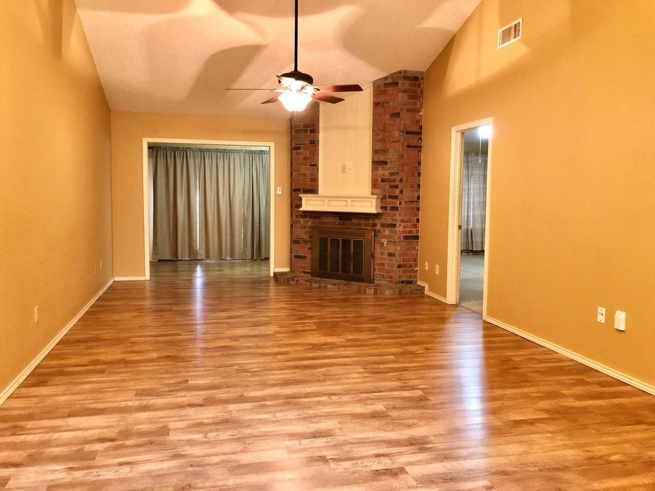 5113 56th Street - Photo 2 of 9