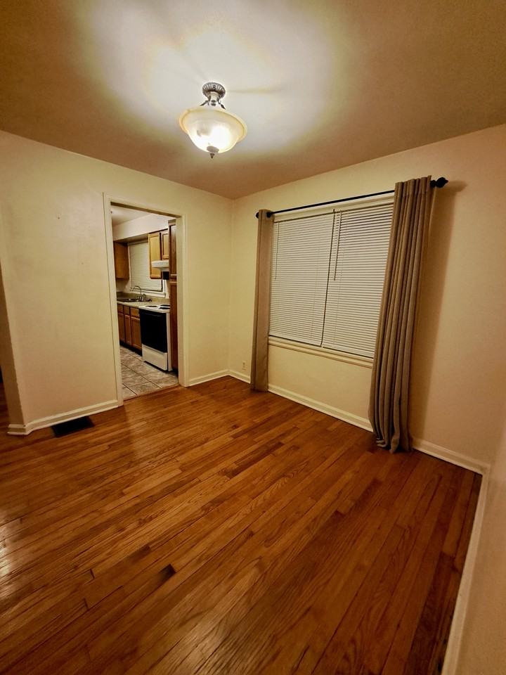 2357 Emerson Ave #2357 - Photo 2 of 9