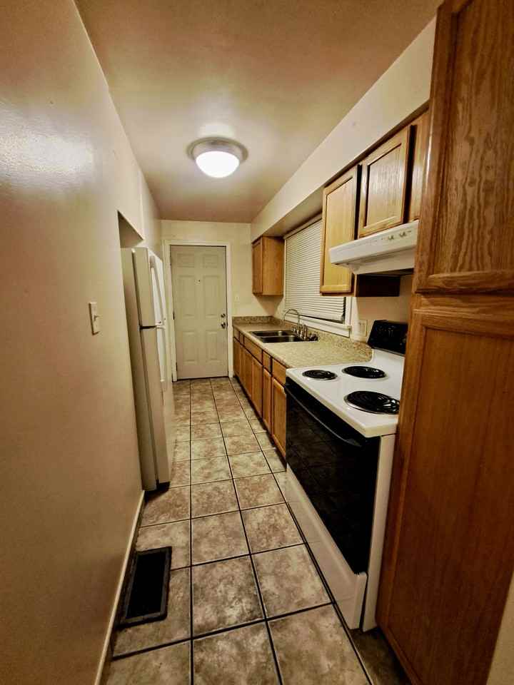 2357 Emerson Ave #2357 - Photo 3 of 9