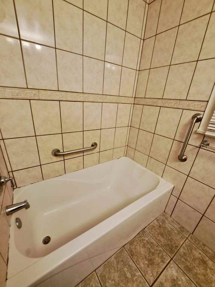 2357 Emerson Ave #2357 - Photo 6 of 9