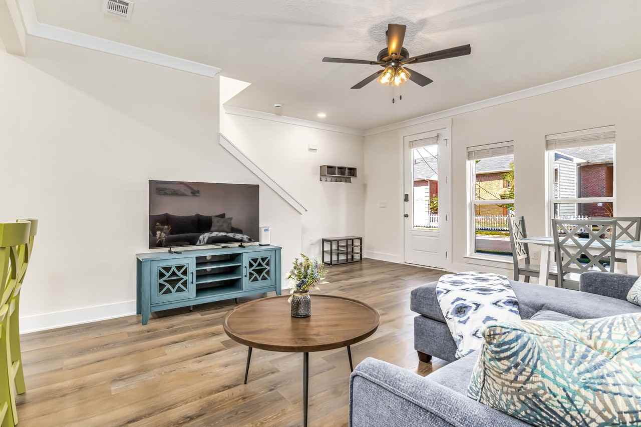 536 North Boulevard #A - Photo 5 of 25