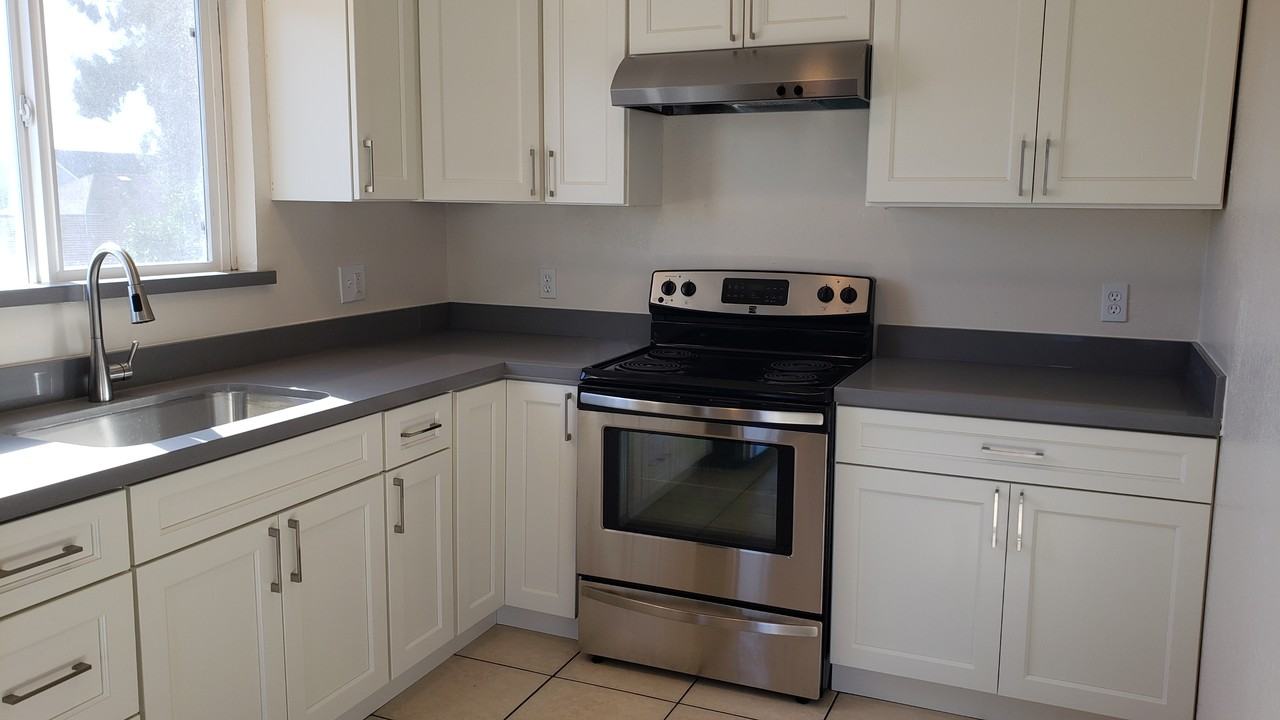 7449 Weld St #B - Photo 2 of 8