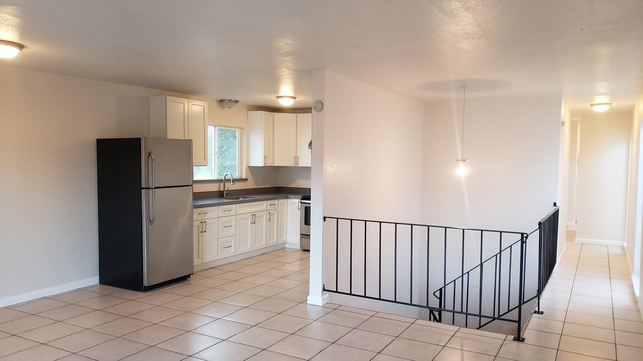 7449 Weld St #B - Photo 4 of 8