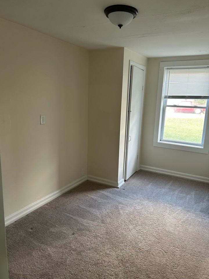 443 U.S. Route 7 South #101 - Photo 2 of 6