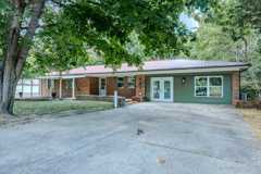 343 Meadowview Dr #1 - Photo 1 of 1