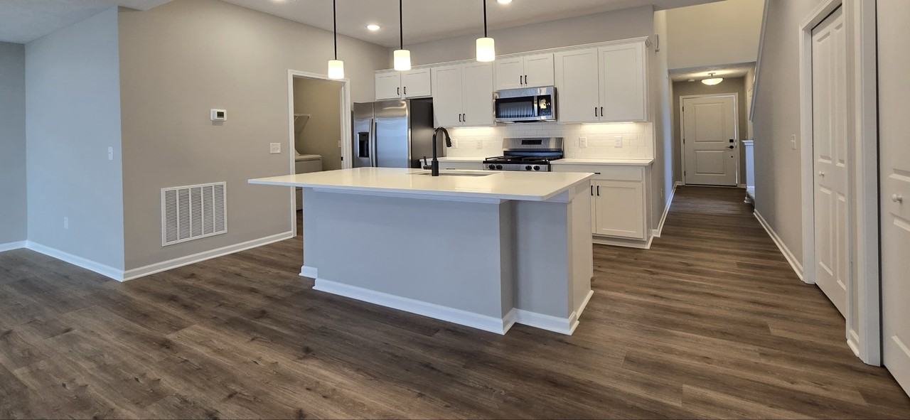 1210 Ayla Ave #1210 - Photo 6 of 26