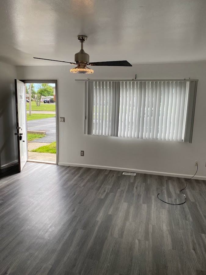 3006 Benchwood Rd #1 - Photo 2 of 22