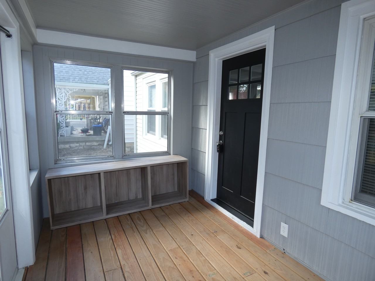 814 E 23rd Ave - Photo 2 of 18