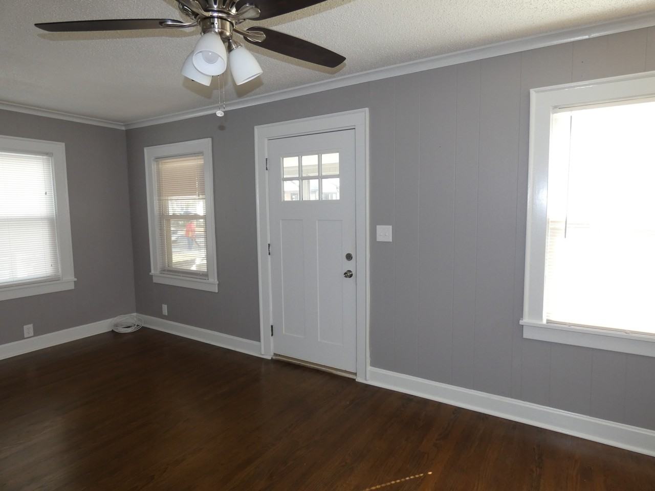 814 E 23rd Ave - Photo 3 of 18