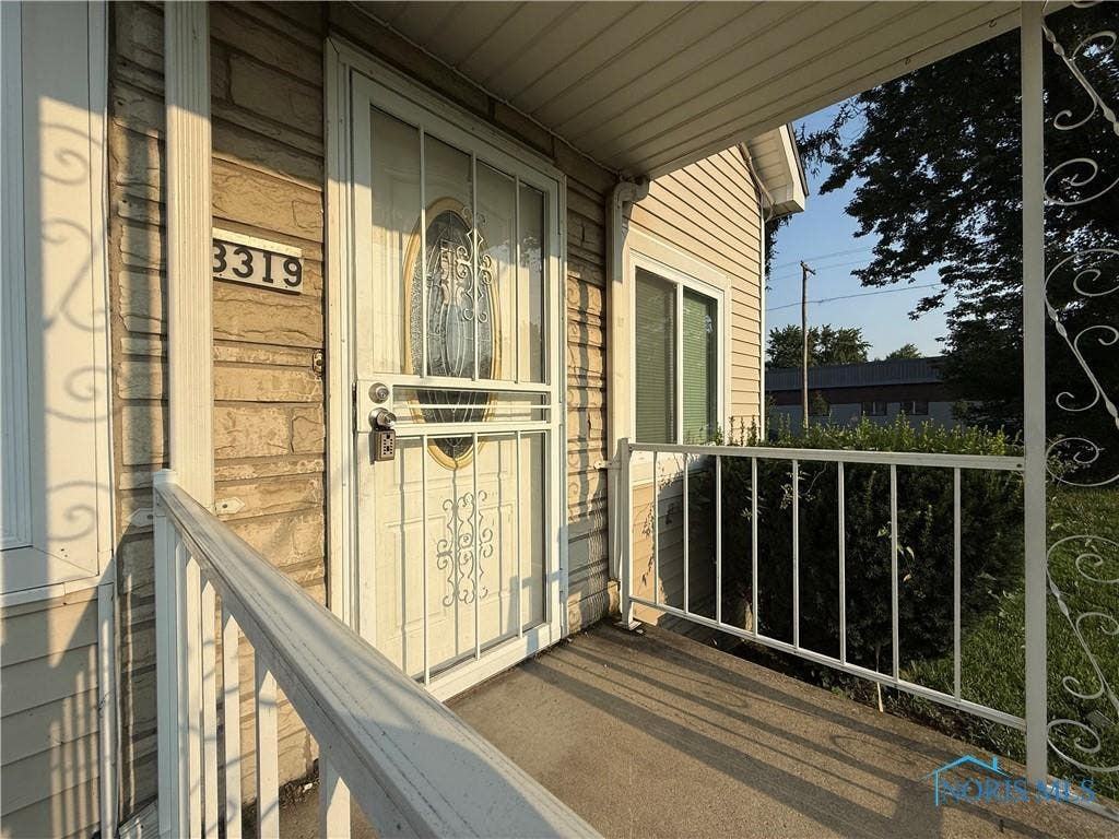 3319 Maple Street #1 - Photo 3 of 45