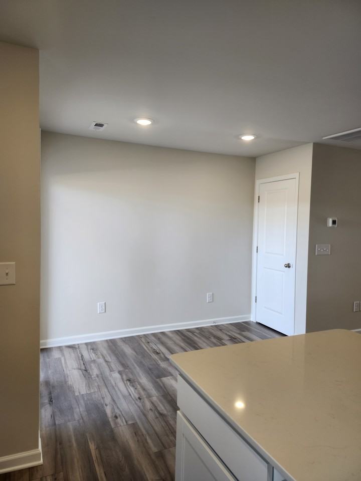 818 Powder Branch Drive - 1 #1 - Photo 5 of 15