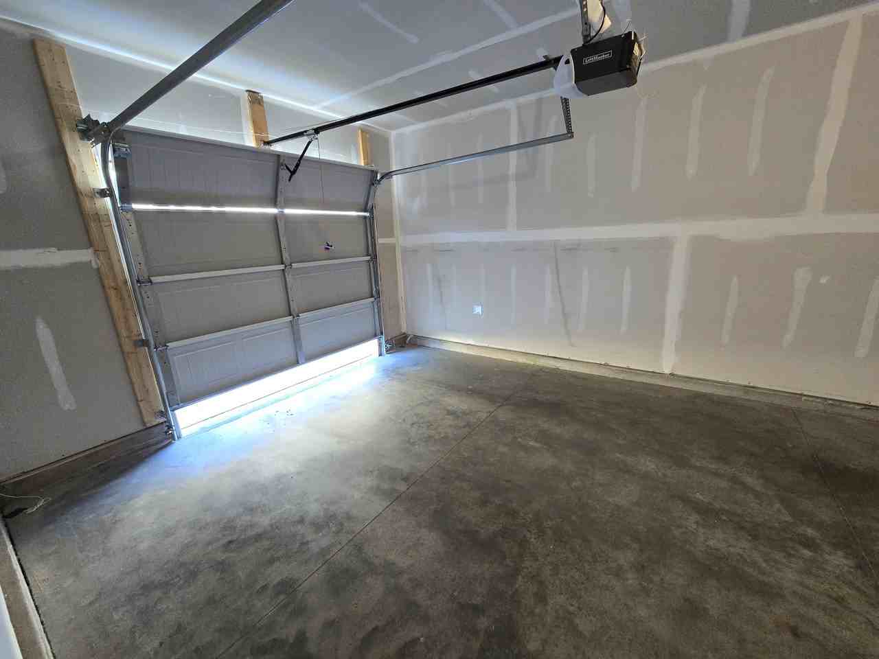 865 Falls Grove Trail #1 - Photo 5 of 29