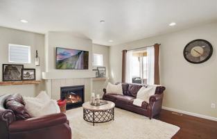 featured image of 912 Mcmurdo Circle #1