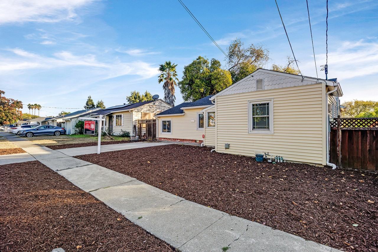 2438 Upland Dr #1 - Photo 2 of 30