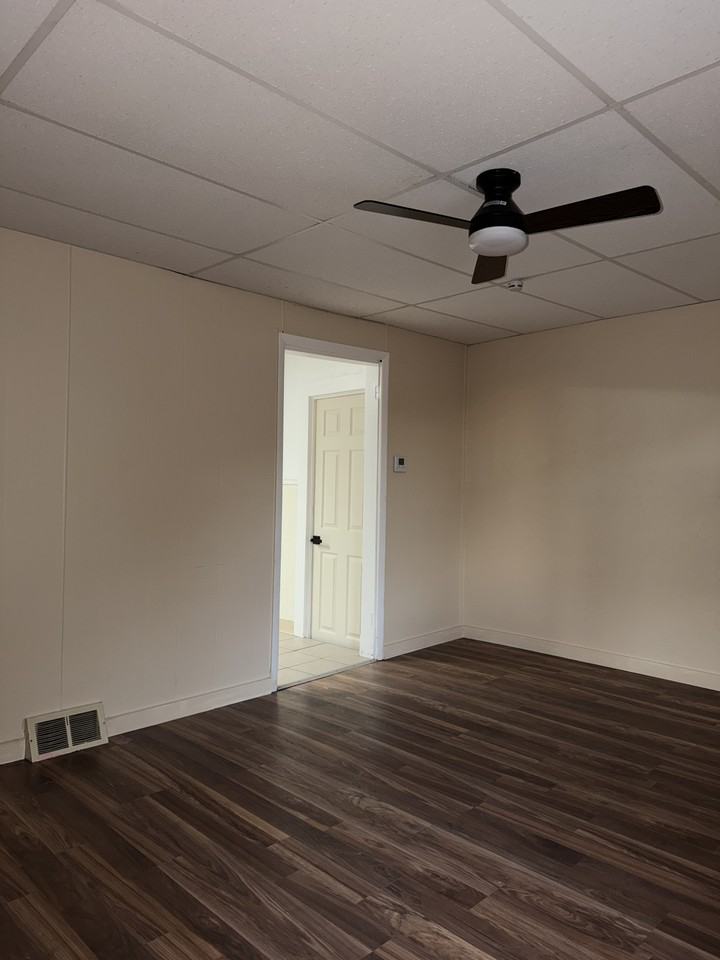 901 Cliff Street #1 - Photo 2 of 10