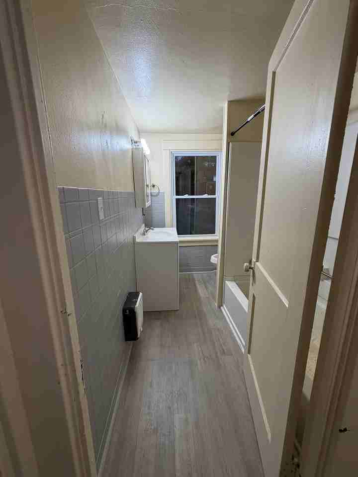 903 Cliff Street #1 - Photo 7 of 8