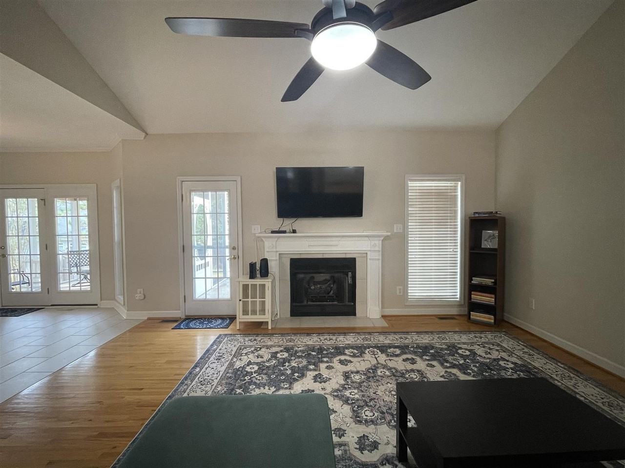 11 Hialeah Pl #1 - Photo 4 of 28