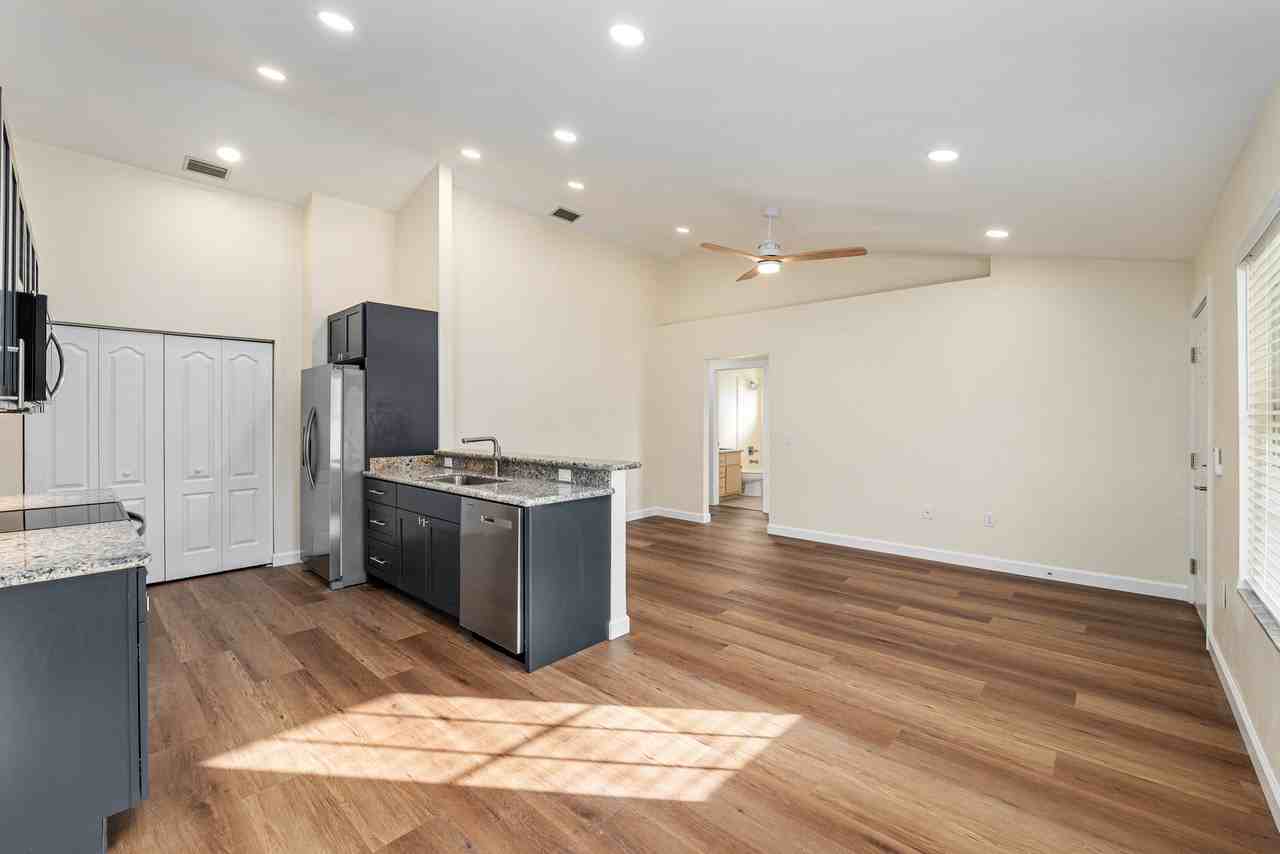 6523 Northwest 109th Place #A - Photo 3 of 34