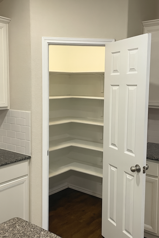 263 Bainbridge Rd #1 - Photo 7 of 29