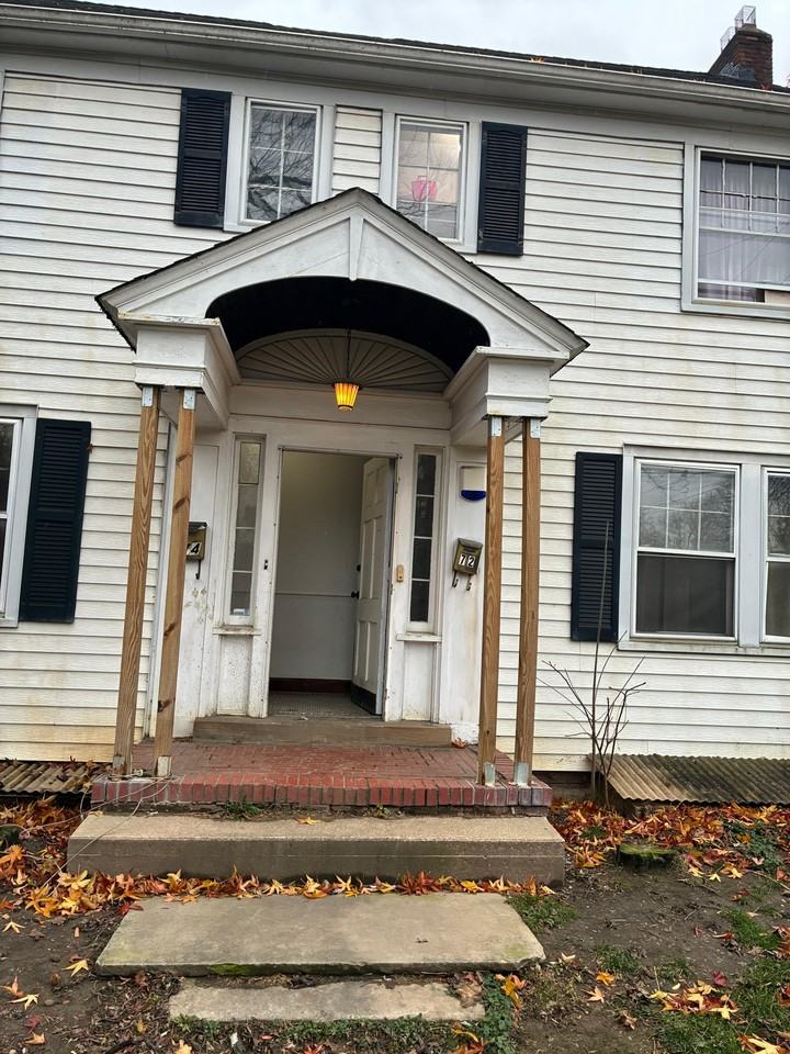 72 Harriman Ave #2 - Photo 2 of 40