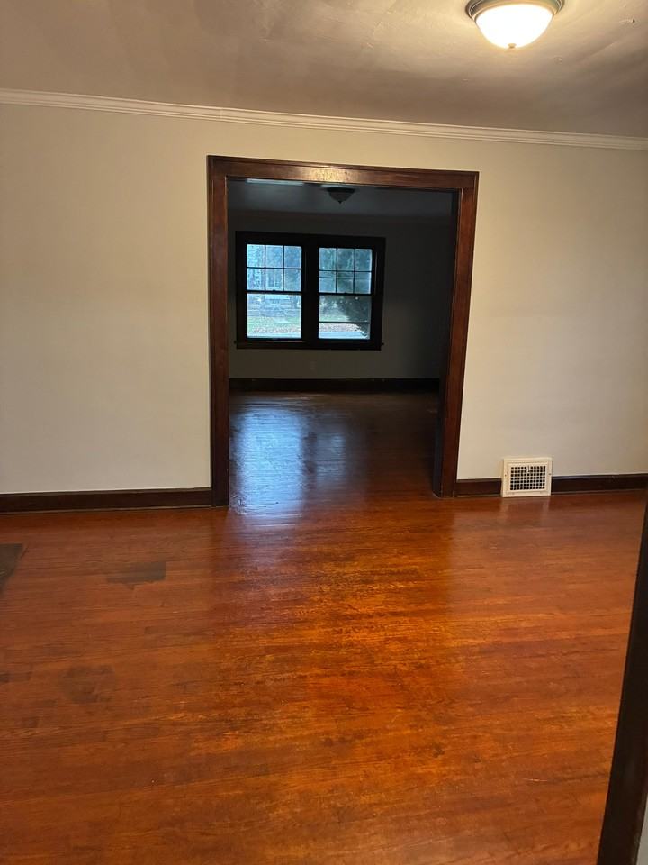 72 Harriman Ave #2 - Photo 5 of 40