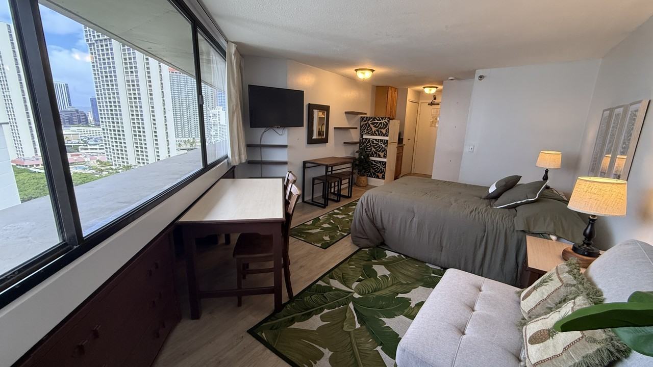 1700 Ala Moana Boulevard #1902 - Photo 4 of 33