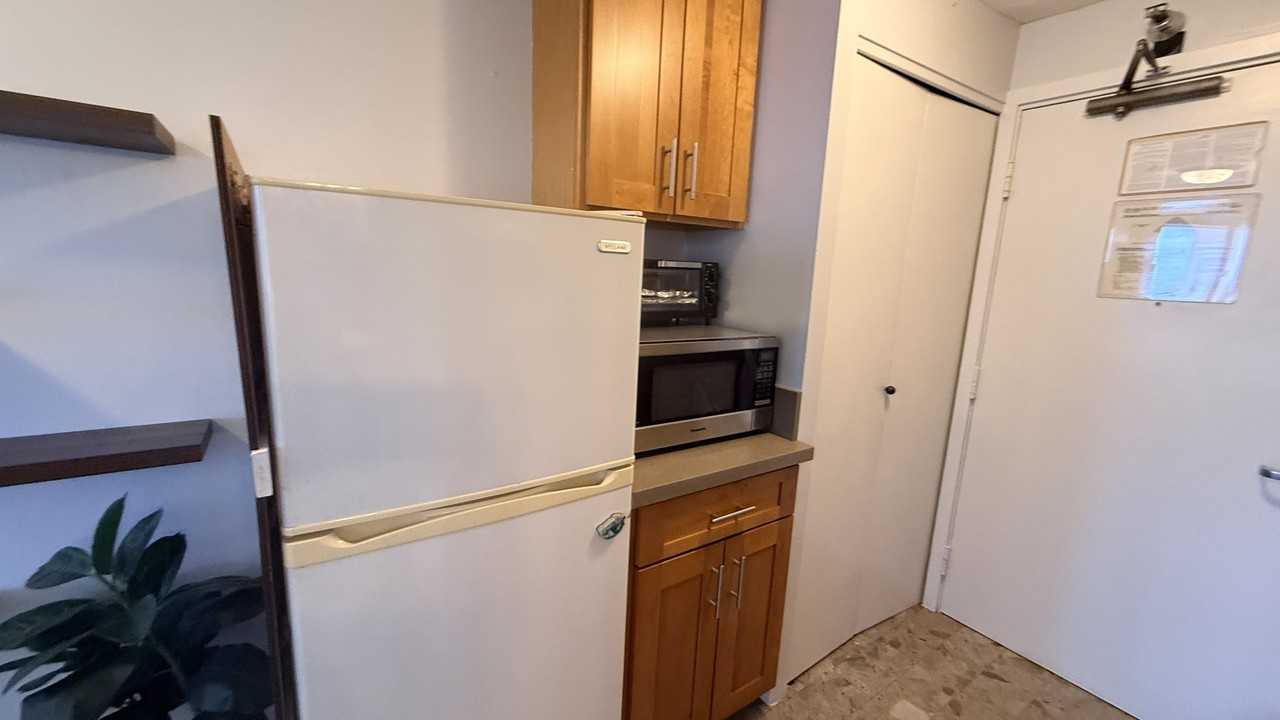 1700 Ala Moana Boulevard #1902 - Photo 6 of 33