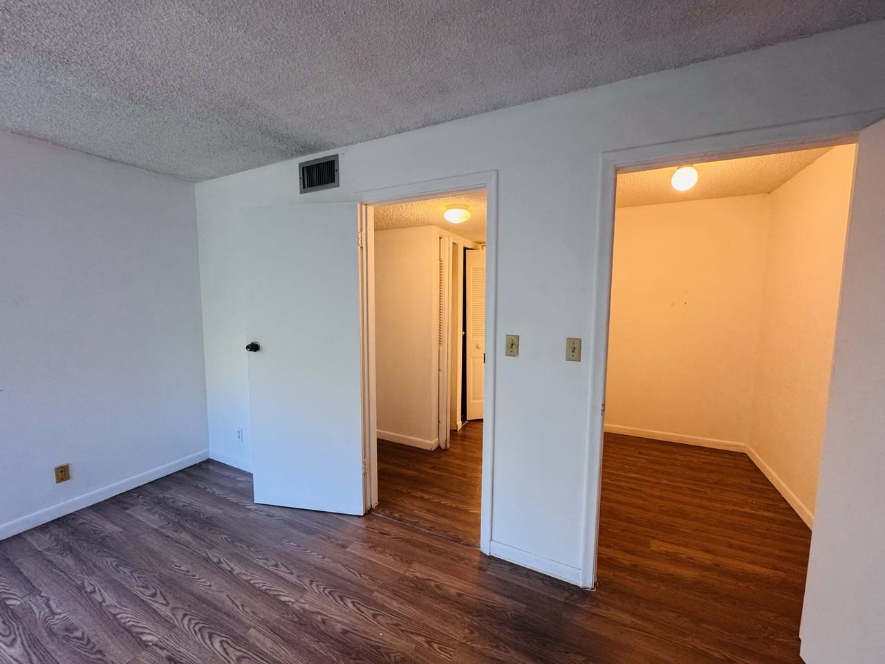 204 204 - Photo 6 of 12