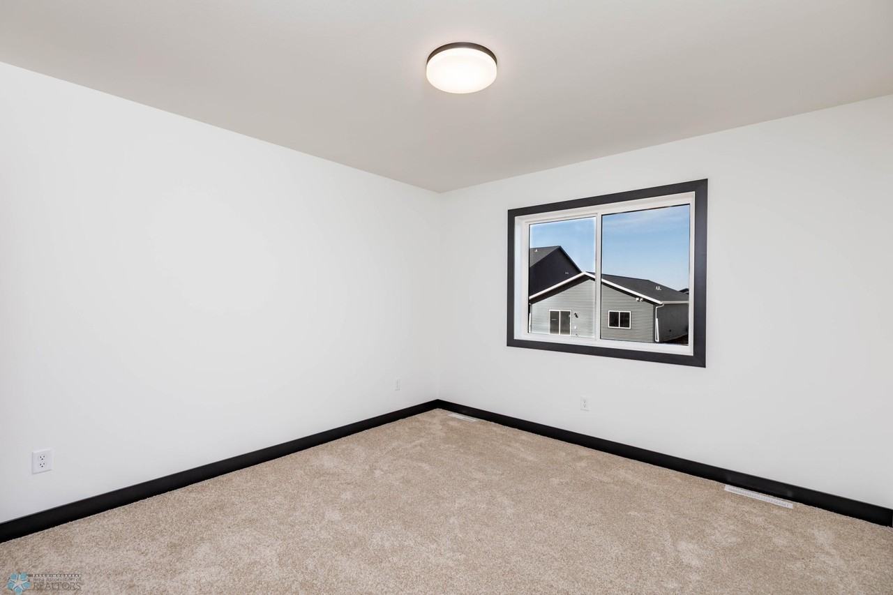 6729 67 Street South #1 - Photo 6 of 20