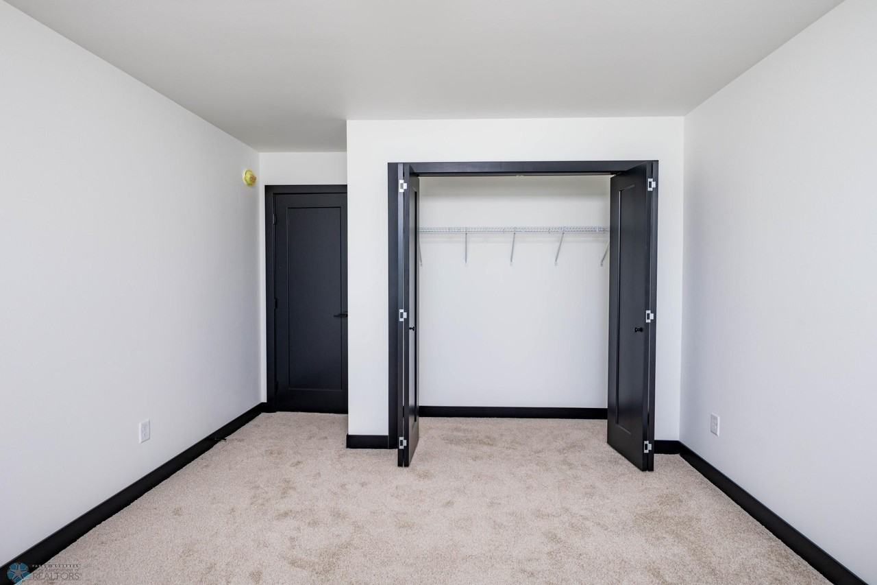 6729 67 Street South #1 - Photo 7 of 20