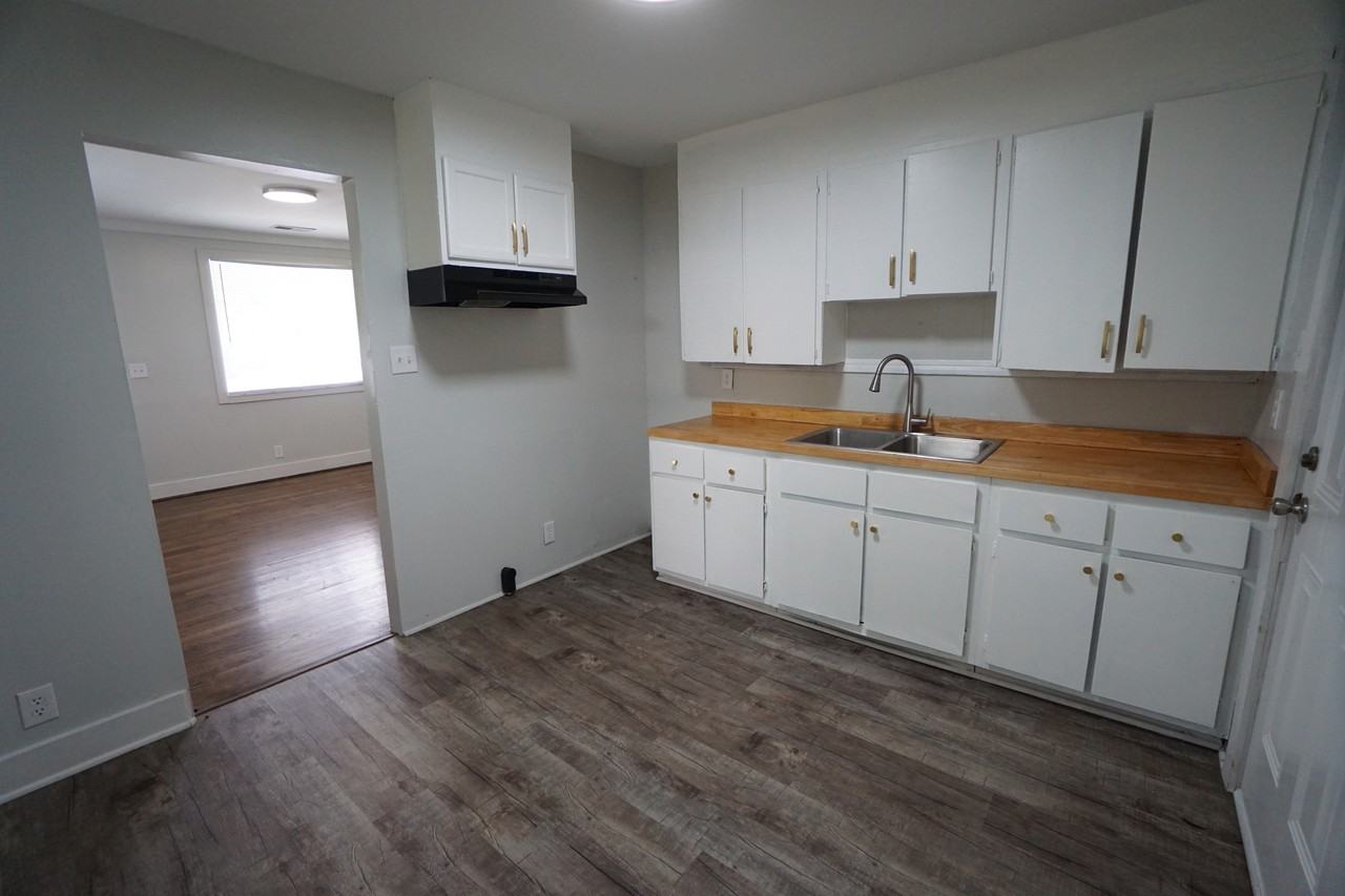 3909 39th Court North #1 - Photo 4 of 12