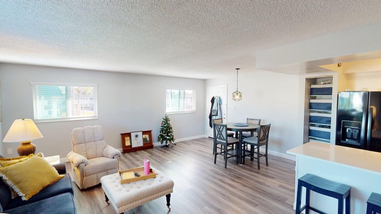 105 47th Avenue Drive West #377 - Photo 2 of 15