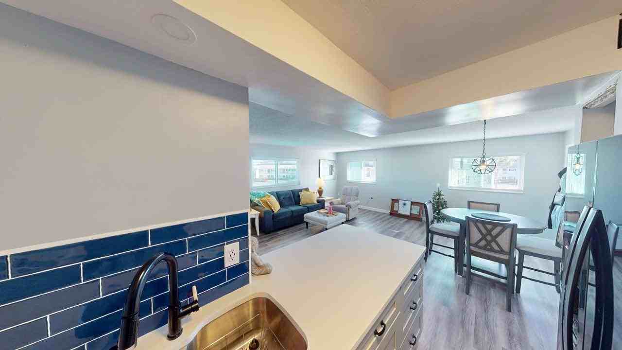 105 47th Avenue Drive West #377 - Photo 6 of 15