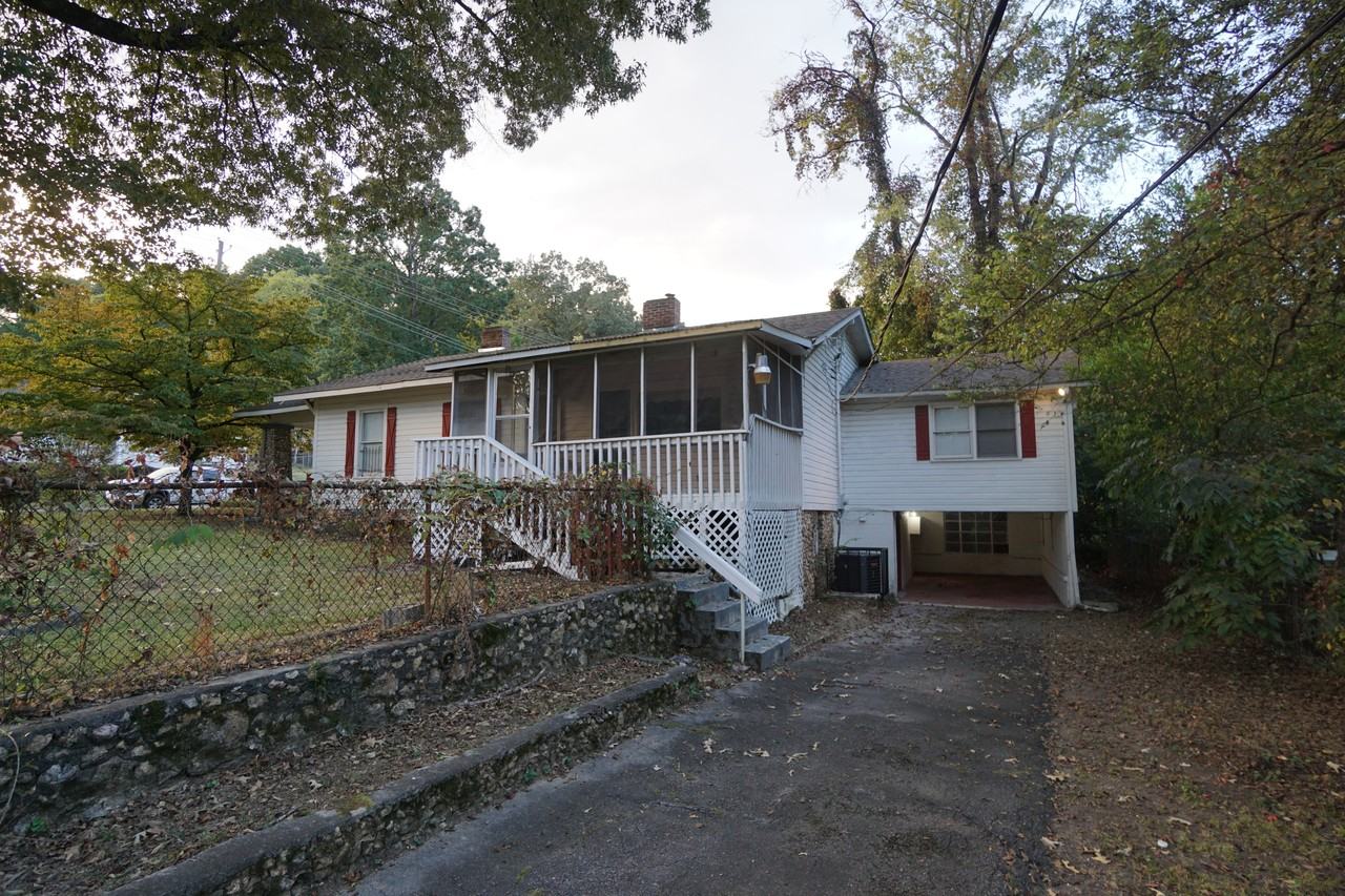 1194 Birmingham Street #1 - Photo 4 of 26