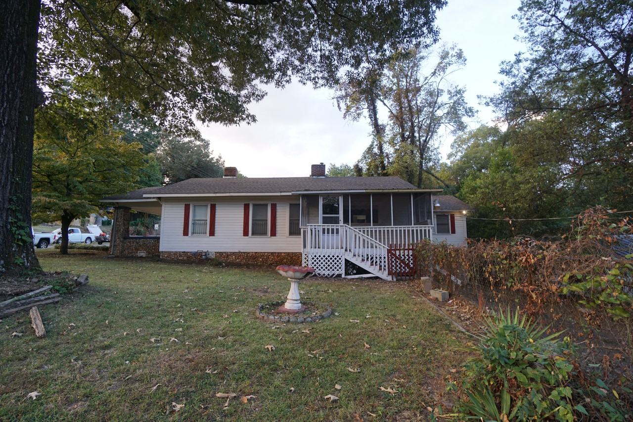 1194 Birmingham Street #1 - Photo 5 of 26