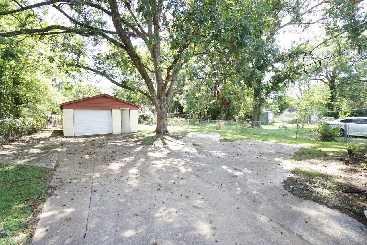 7223 1st Avenue South #1 - Photo 7 of 40