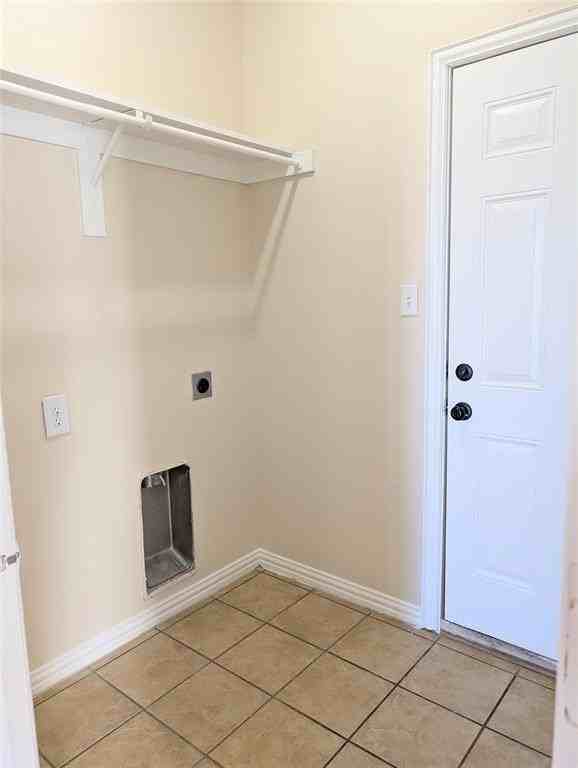 1223 Georgia Ave - Photo 7 of 13