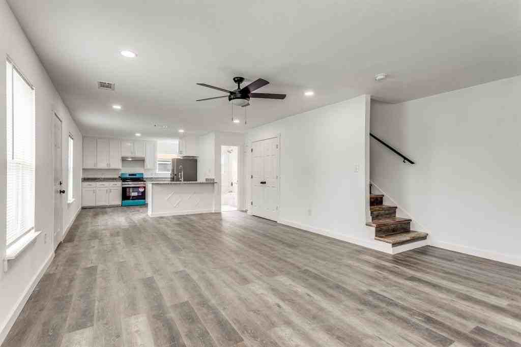 3301 8th Ave - Photo 3 of 11