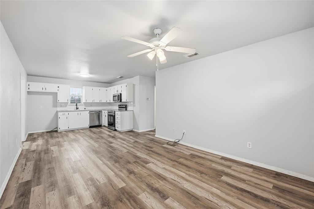 607 Oldham Street - Photo 5 of 20