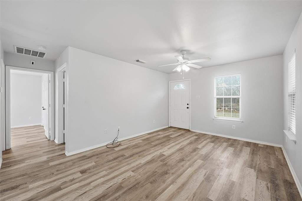 607 Oldham Street - Photo 6 of 20