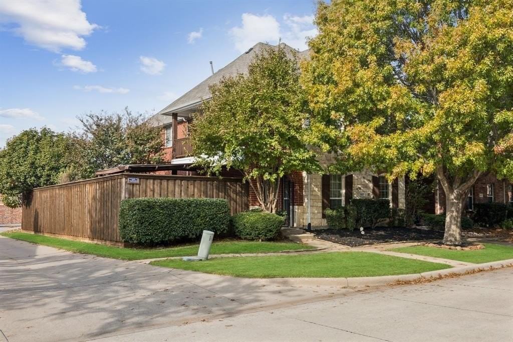 7457 Glasshouse Walk - Photo 3 of 25