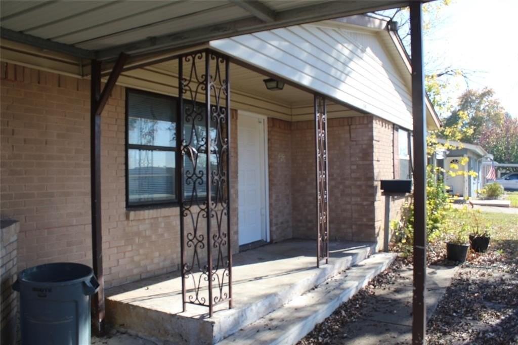 1010 Appleblossom Lane - Photo 2 of 16